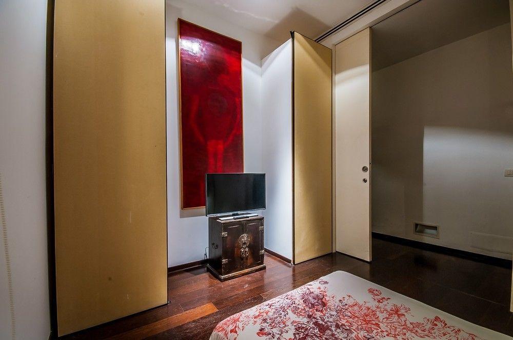 Delsi Luxury